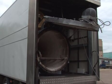 У тилу в росіян постійно їздить приблизно п'ять мобільних крематоріїв, окупантів спалюють без упізнання й обліку