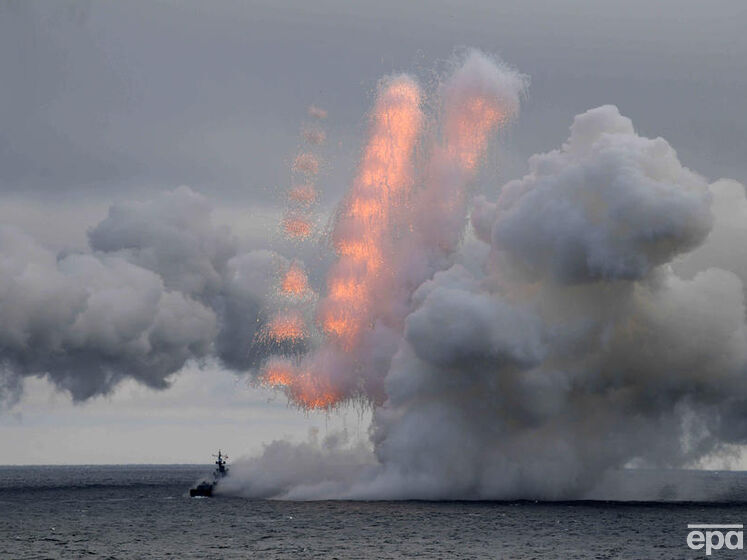 Окупанти вивели у Чорне море три ракетоносії із 20 "Калібрами" – Гуменюк