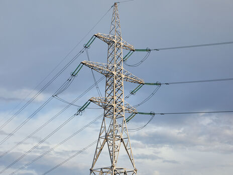 В украинской энергосистеме сохраняется значительный дефицит, один из блоков ТЭС выведен в ремонт – 