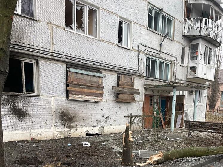 Российские войска обстреляли жилой квартал в Курахово Донецкой области, ранен один человек – ОВА