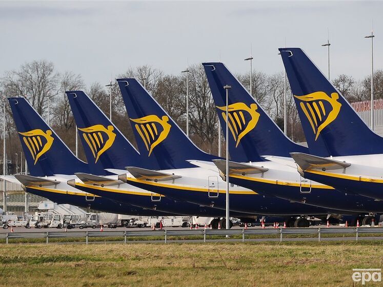 В Ryanair заявили, что нанимают украинских пилотов и стюардесс, чтобы вернуться в Украину, "когда это будет безопасно"