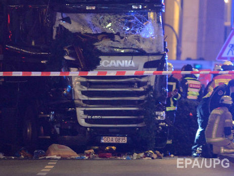 Полиция задержала подозреваемого в наезде на толпу в Берлине