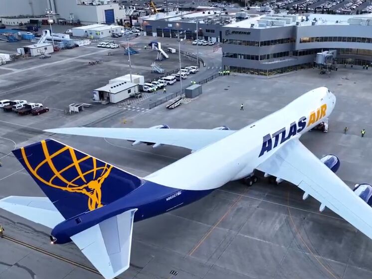 "Королеву небес" Boeing 747 сняли с производства. На заводе компании состоялось прощание с последним самолетом