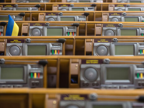 Рада наступного тижня може розглянути продовження воєнного стану й мобілізації – нардеп