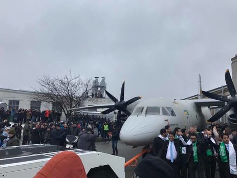 В Киеве презентовали новый самолет корпорации 