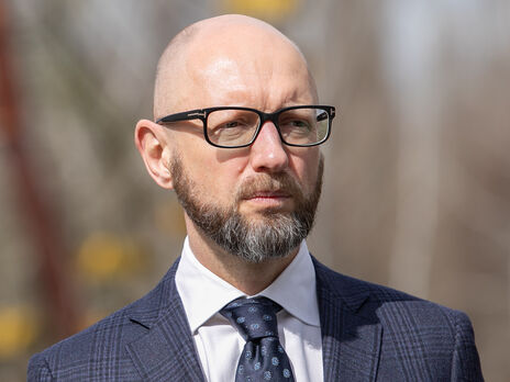 Яценюк: Коррупция во время войны должна приравниваться к госизмене