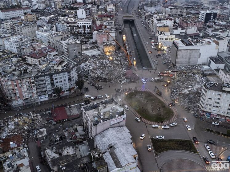 Посольство відшукало дев'ятьох із 27 українців, які перебували в зоні землетрусу в Туреччині