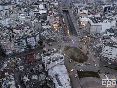Посольство отыскало девять из 27 украинцев, которые находились в зоне землетрясения в Турции