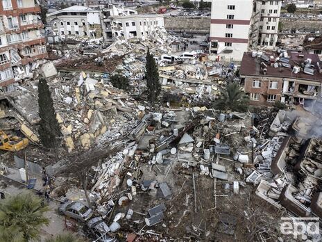 Двух граждан Украины, которых считали погибшими в результате землетрясения в Турции, спасли из-под руин дома – посол