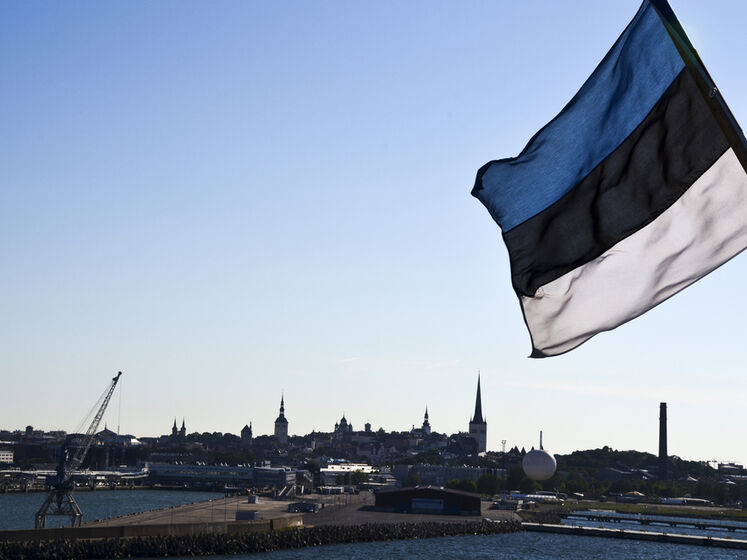В естонській розвідці вказують на зростання російської воєнної загрози стосовно країн Балтії