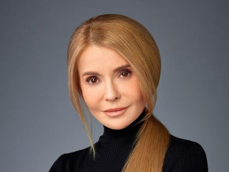 З косою і масивними сережками. У мережі показали, який вигляд має Тимошенко після відпочинку в Дубаї