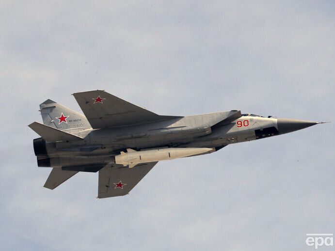 Росія та Білорусь, імовірно, почали імітувати вильоти винищувачів МіГ-31К, озброєних 