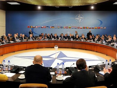 Генсек НАТО: Вторжение в Украину станет исторической ошибкой для Москвы