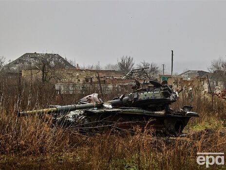 Росія могла втратити у війні з Україною половину своїх танків, але намагається 