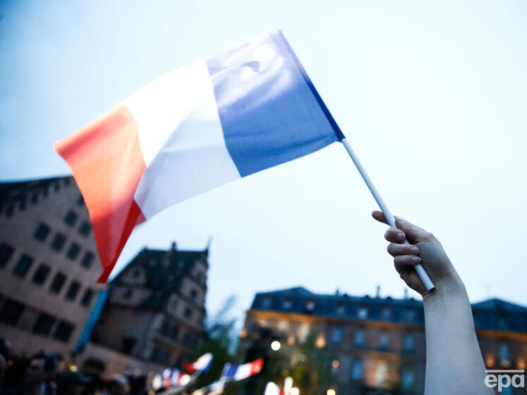МЗС Франції закликало співвітчизників без зволікання покинути Білорусь