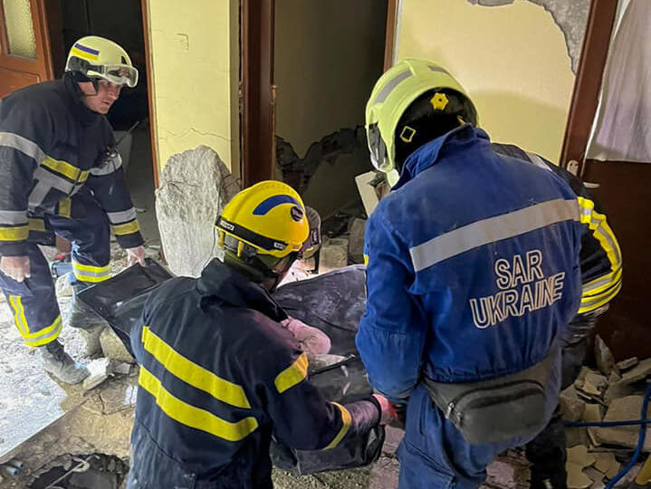 ГСЧС показала работу украинских спасателей в Турции. Видео
