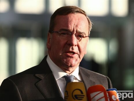 Постачання винищувачів Україні поки що не пріоритет, про подальші кроки можна буде говорити за три-чотири місяці – міністр оборони Німеччини