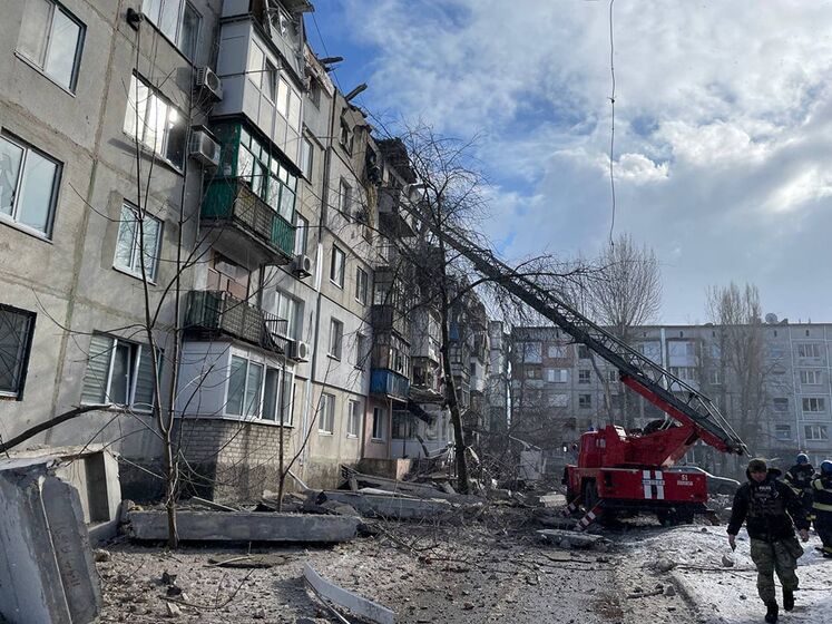 Унаслідок удару Росії по житловому мікрорайону Покровська загинув цивільний, ще не менш як 12 осіб дістали поранення – ОВА