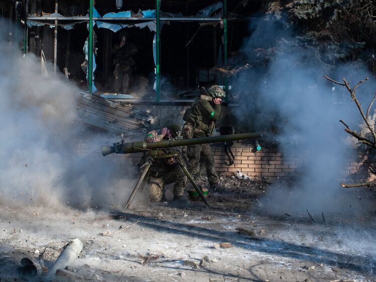 Українські військові протягом доби знищили 690 окупантів і збили російський вертоліт – Генштаб ЗСУ