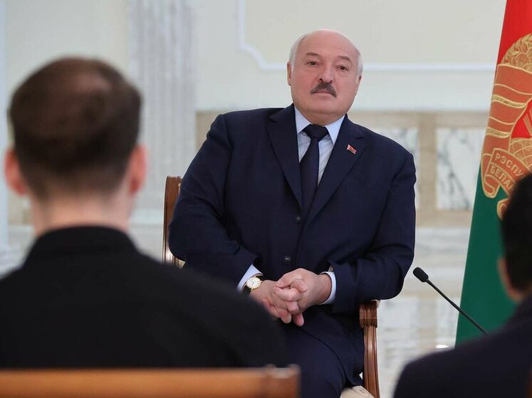 "Навіщо до Польщі?" Лукашенко запросив Байдена до Мінська "заради припинення війни", запевнивши, що "навіть Путін підлетить"