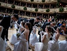 В Вене состоялась церемония открытия Венского бала. Фото