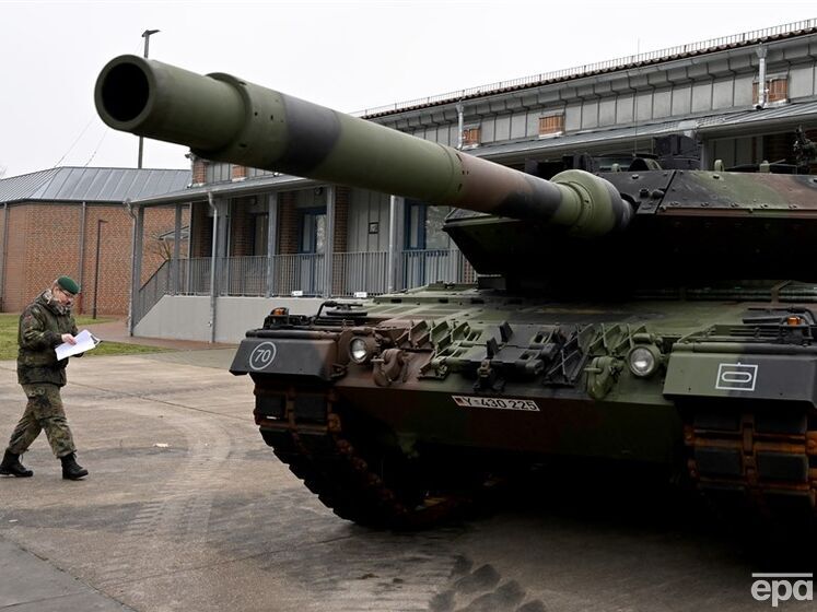 "Перший постріл". Посол України в Німеччині показав навчання українських військових на Leopard 2