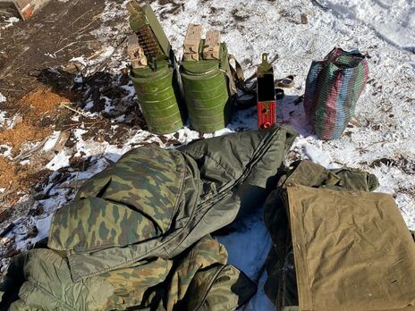 Полиция задержала за хранение формы оккупантов и оружия жителя Харьковской области