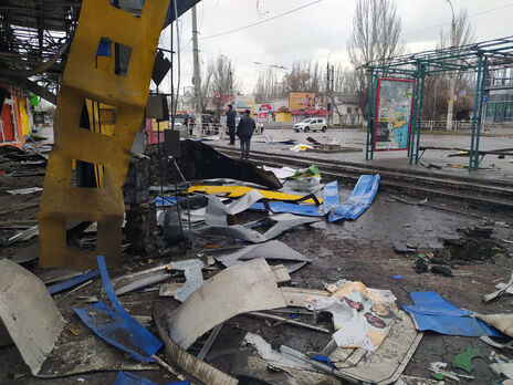 Генштаб ЗСУ: Окупанти наступають на п'яти напрямках, знищують критичну інфраструктуру України