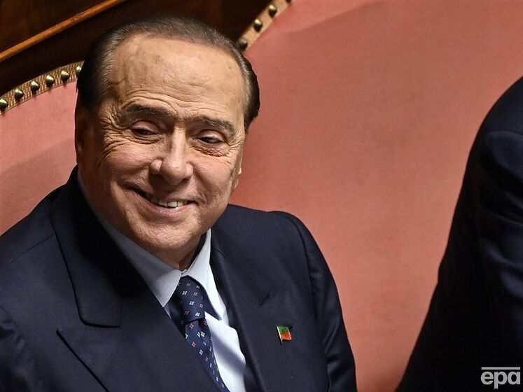 Зеленский: Дом Берлускони никогда не бомбили ракетами, ежедневно. Слава богу, что на танке во двор не заехал его партнер из РФ