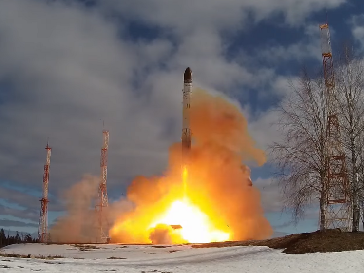 Во время визита Байдена в Киев Россия провела испытательный запуск ракеты 