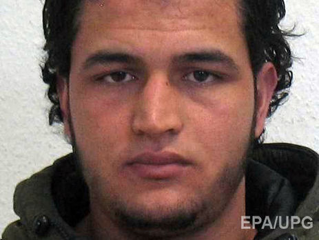 Отец подозреваемого в теракте в Берлине сообщил, что его сын провел четыре года в итальянской тюрьме