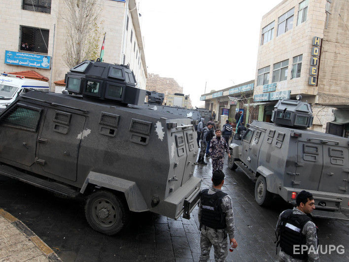 В ходе антитеррористического рейда в Иордании убиты четверо спецназовцев