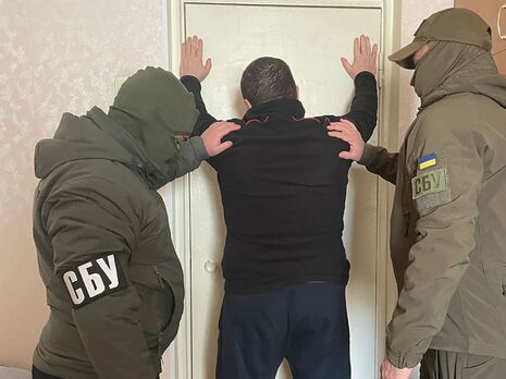 СБУ заявила про затримання чотирьох колаборантів, які керували російською катівнею в Херсоні