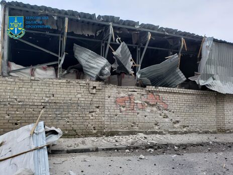 У Херсоні щонайменше двоє загиблих і одна поранена після сьогоднішнього російського обстрілу – прокуратура