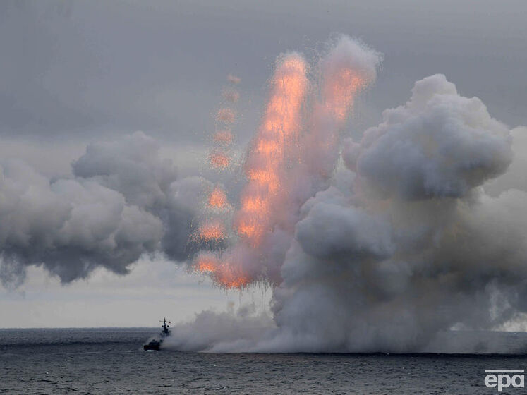 Окупанти вивели в Чорне море п'ять ракетоносіїв, загальний залп може сягати 32 "Калібрів" – ОК "Південь"