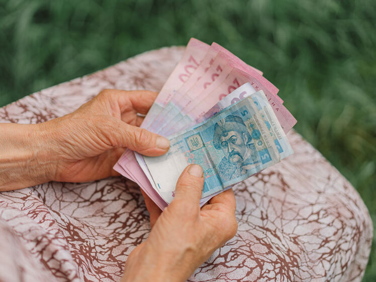 С 1 марта пенсии для 10,5 млн украинцев повысятся на 100–1500 грн – Шмыгаль