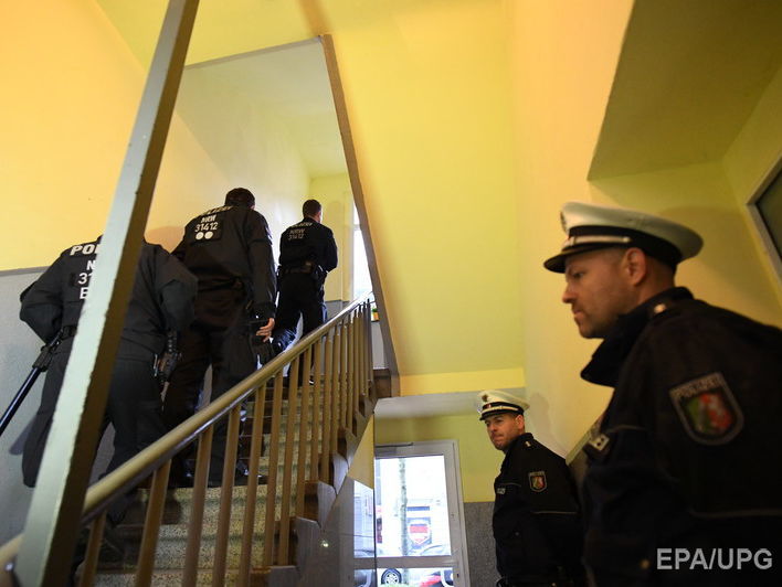 Bild: Полиция задержала четырех человек по подозрению в причастности к теракту в Берлине