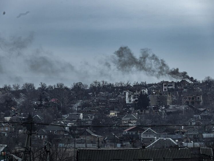 Генштаб ВСУ: Россияне не оставляют попыток оцепить Бахмут, в результате артобстрелов оккупантов погибли гражданские на юге Украины