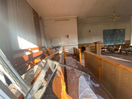 В результате обстрелов погиб житель Бахмута, разрушена школа в Краматорске, повреждены дома и админздания – Донецкая ОВА