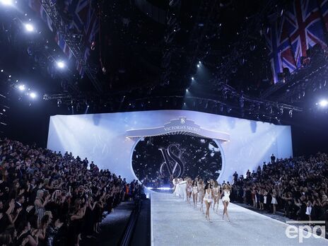 Представители Victoria's Secret после серии скандалов и четырехлетней паузы объявили о возвращении шоу