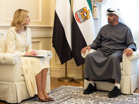 Зеленская встретилась с президентом ОАЭ, поблагодарила за помощь украинцам. Тот пообещал $4 млн для Украины
