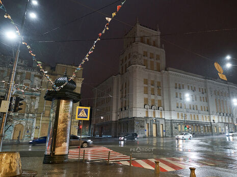 В Харькове зажгли фонари. Реакция была такой, будто город празднует победу. Все шумели, звонили родным, снимали улицу на телефон. Люди выходили и кричали 