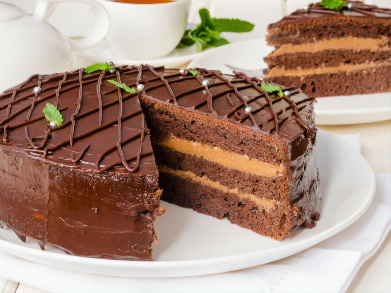 Шоколадный декор для торта: как сделать шоколадные завитушки быстро и без хлопот