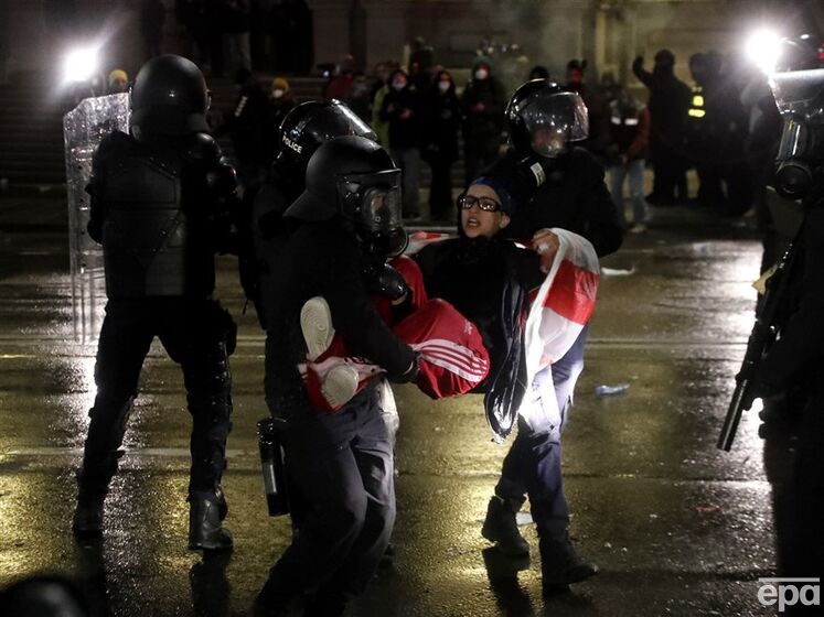 В Грузии освободили из СИЗО 132 из 133 задержанных в ходе акций протеста. Одного подозревают в нападении на полицейского