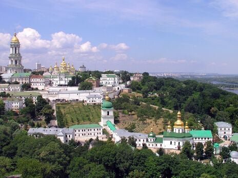 УПЦ МП окончательно выселяют из Киево-Печерской лавры