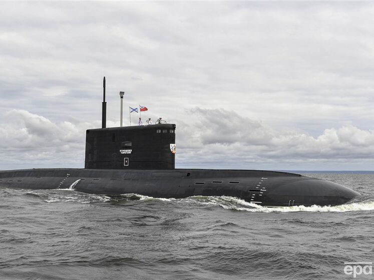 Загроза ракетного удару надзвичайно висока, РФ вивела в Чорне море три носії 
