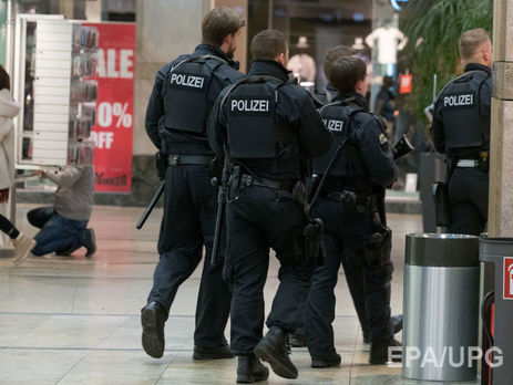Немецкая полиция задержала двух подозреваемых в подготовке теракта в торговом центре 