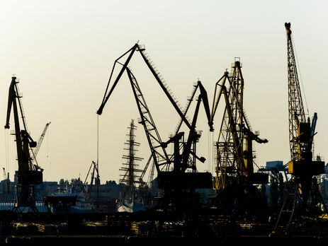 За словами заступника міністра, для економіки України функціонування морських портів головний елемент стабільності та зростання