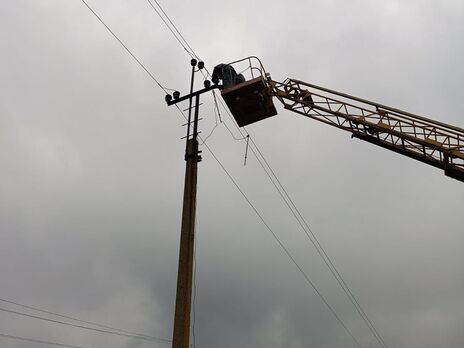 Энергетики ДТЭК вернули свет еще более чем 11 тысячам семей