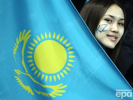 У Казахстана россияне просят об импорте "даже материалов для банковских карт"
